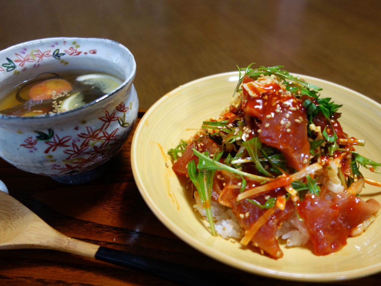 韓国風刺身丼 ワカメとトマトの吸い物 Spicemagic195の料理ブログ
