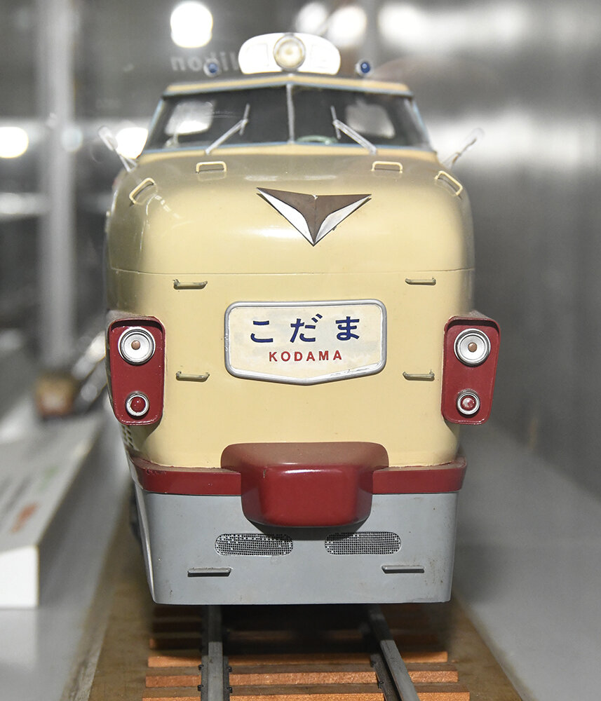 ○日本国有鉄道（国鉄） 151系クロ151-1特急形電車 こだま