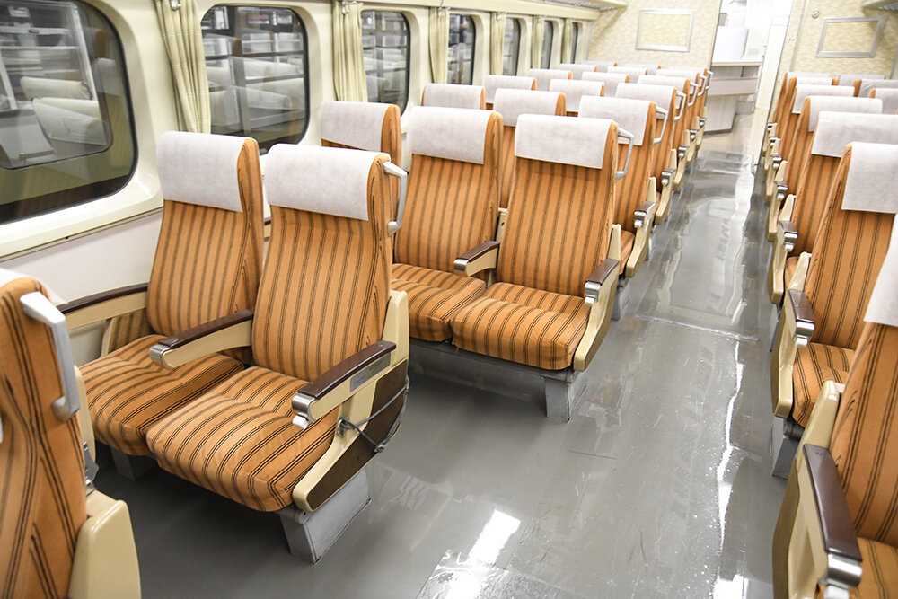 ○日本国有鉄道（国鉄）新幹線0系37形 9号車 ビュッフェ車 （超特急