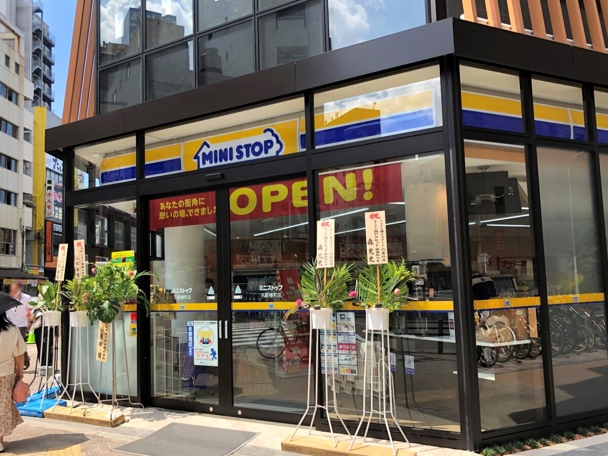 生まれ変わるミニストップ名駅椿町店08 名古屋界隈諸々のできるまで