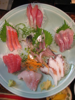 刺身盛合せ