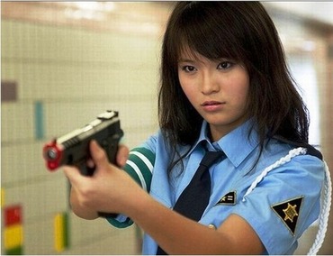 婦警①
