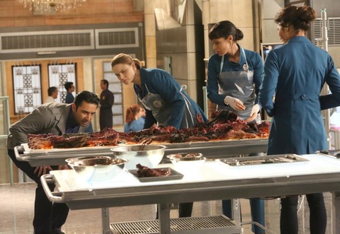 Bones-S11_1110-sc7-PM_0230_hires1-1200x827