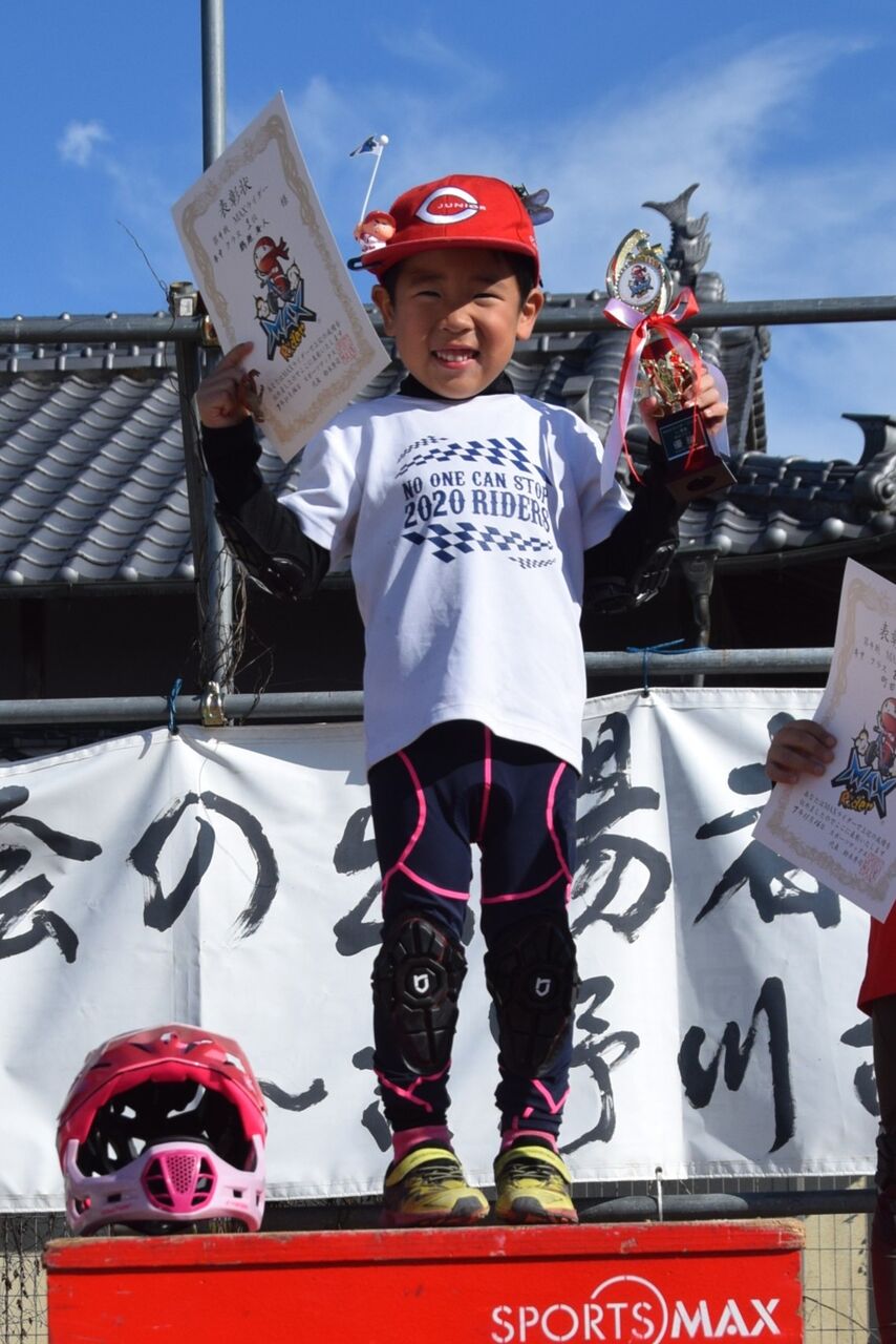 ����゚����゙ǯ�� (1)