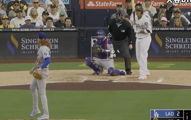 【写真・画像】何やってんだよ! パ軍外野手の守備が…“まさかの光景”「ありえない」「ウソだろ」ドジャースに決勝点を献上した“手痛いミス” 1枚目