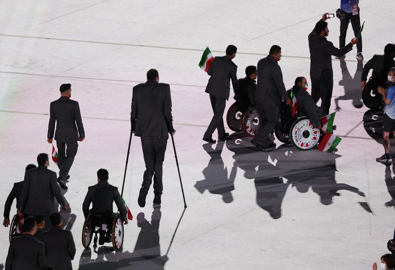 驚愕 パラ開会式に登場したイランの身長246センチの選手が話題にwwwwww スポーツまにあちゃんねる