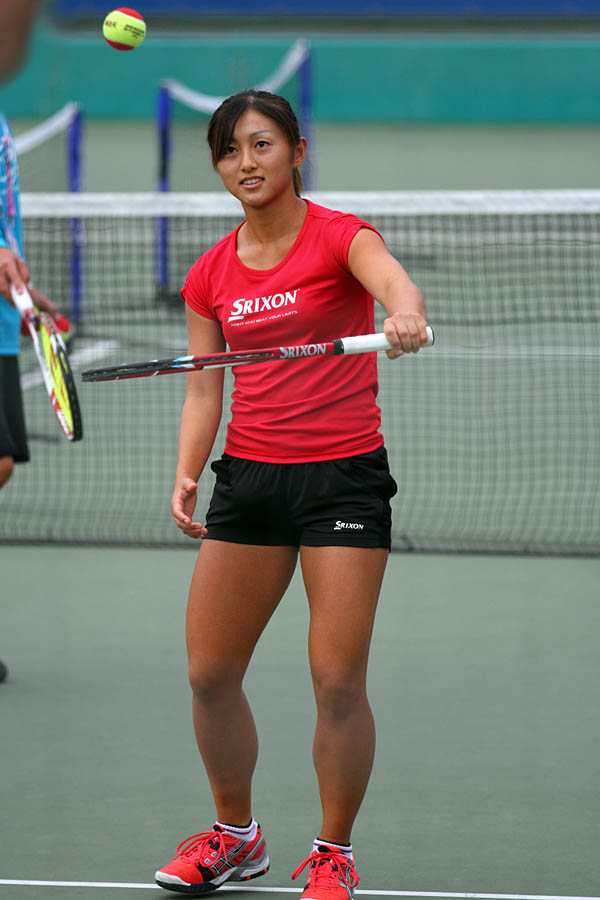 イロイロと目のやり場に困っちゃう 可愛すぎる 土居美咲 2回戦へ スポーツ選手と美女の追っかけ