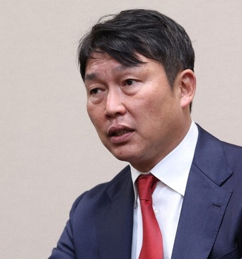 【広島】新井貴浩監督 羽月隆太郎被告の契約解除受け、改めて謝罪「監督として非常に責任を感じております」