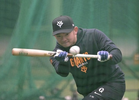 【巨人】朝から「特バント」！増田陸、萩尾匡也、岡田悠希が早出練習