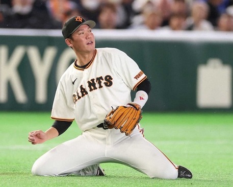 巨人阿部監督、阪神金本監督が鳥谷に固執して最下位になったのを見てるのに坂本に固執してしまう