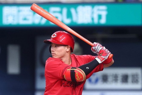 【悲報】カープ小園、開幕スタメンショートルーキーに奪われる模様