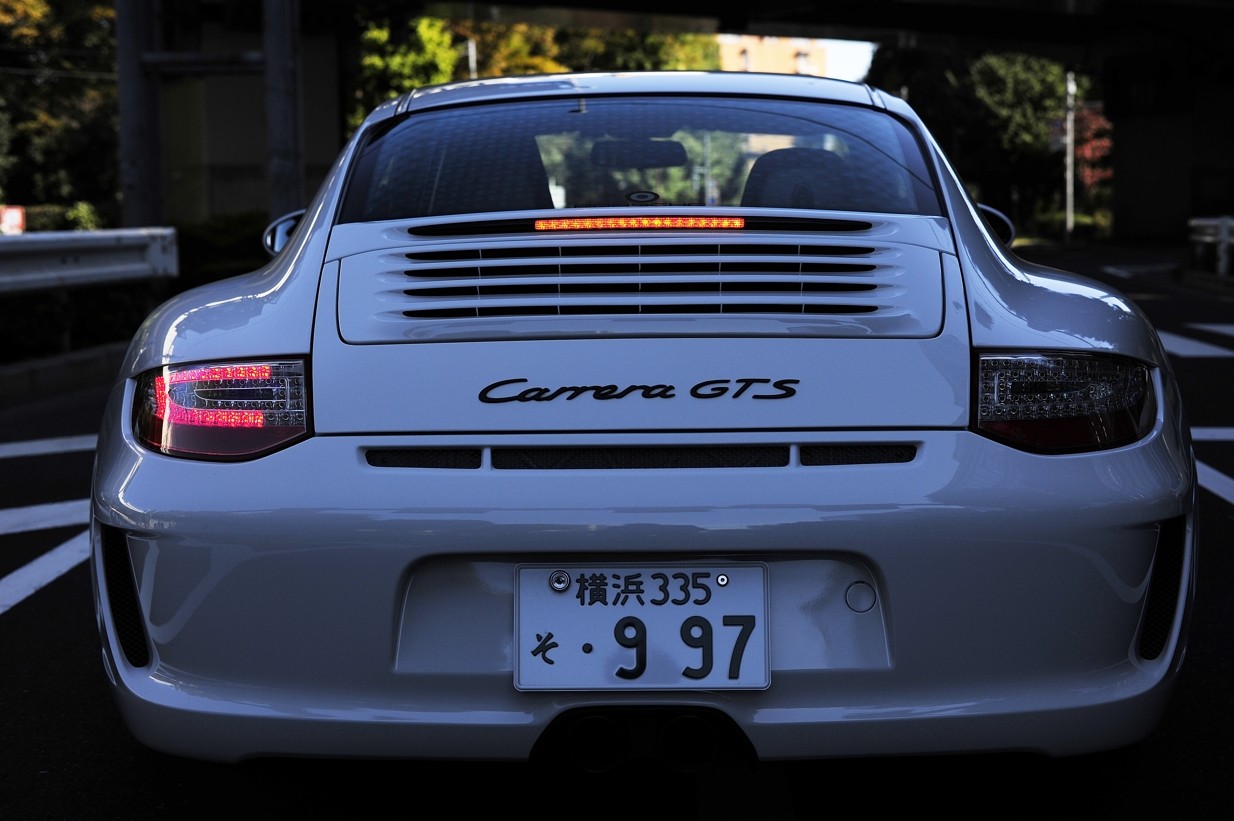 997 Gts 16 11 04 ウィングレス Gt3 リアバンパーセクション完成です 50th 911 白いgts 997 Mk 2の醍醐味 997 Gts 16 11 04 ウィングレス Gt3 リアバンパーセクション完成です 50th 911 白いgts 997 Mk 2の醍醐味