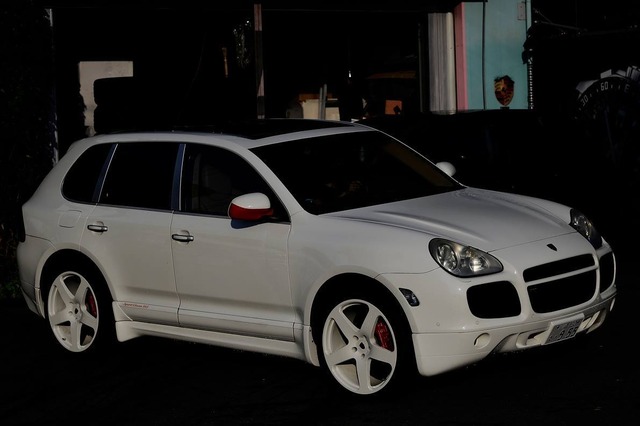 35483783_1983159371717171_943787731509575680_o