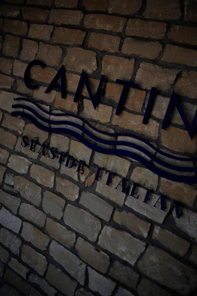 35306088_1980065275359914_2266547442889523200_o