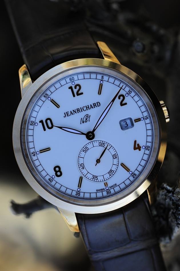 35971385_1992759020757206_3753423442402082816_n