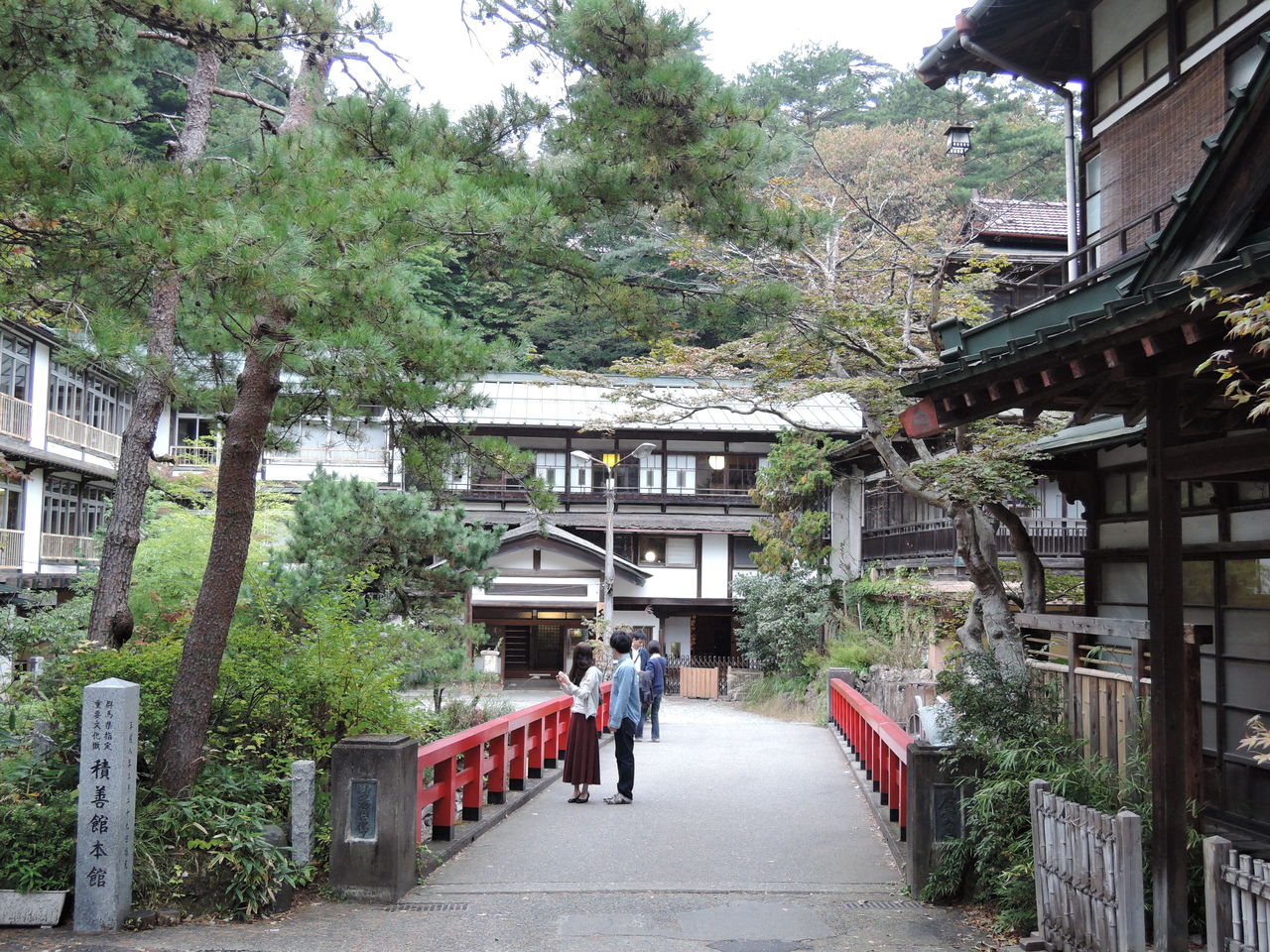 四万温泉 積善館 Spring Snow