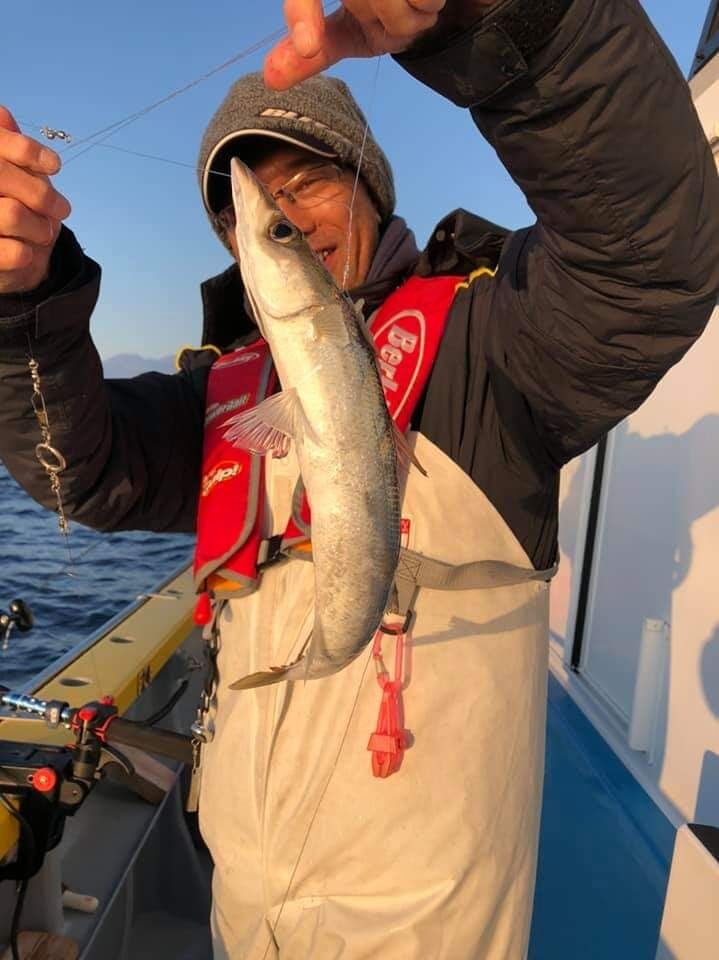 釣りは何でも楽しい Vol4 初釣りは大カマス釣り 片瀬江ノ島港渚丸 釣りは何でも楽しい Vol4 初釣りは大カマス釣り 片瀬江ノ島港渚丸