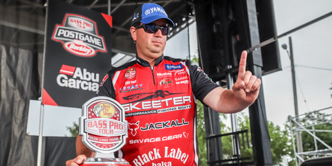Cliff-Pace-picked-up-his-first-Bass-Pro-Tour-win-1000x500