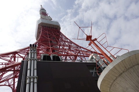 昭和・平成を駆け抜けた「怪しい聖地」の記憶——東京タワー蝋人形館が今なお語り継がれる理由と、ロック人形たちの行方
