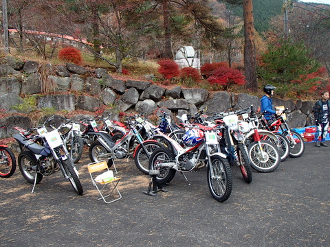 PB090044