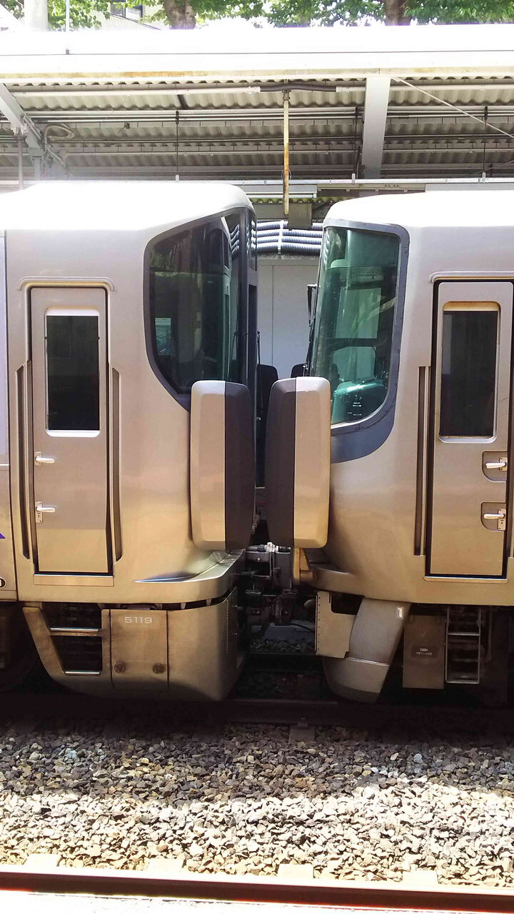 223系と225系の連結運転 : JR阪和線つれづれ記