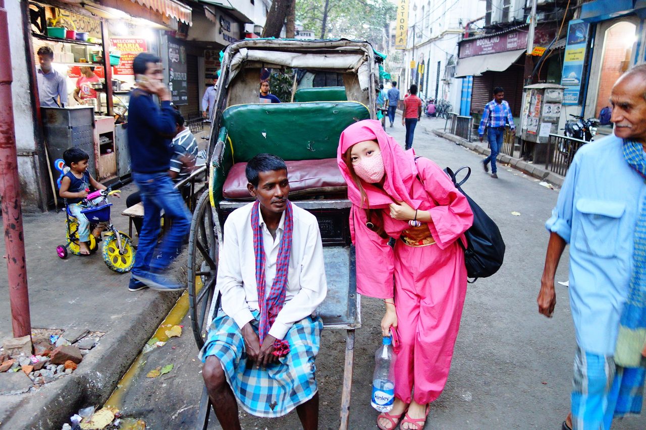 サダルストリート