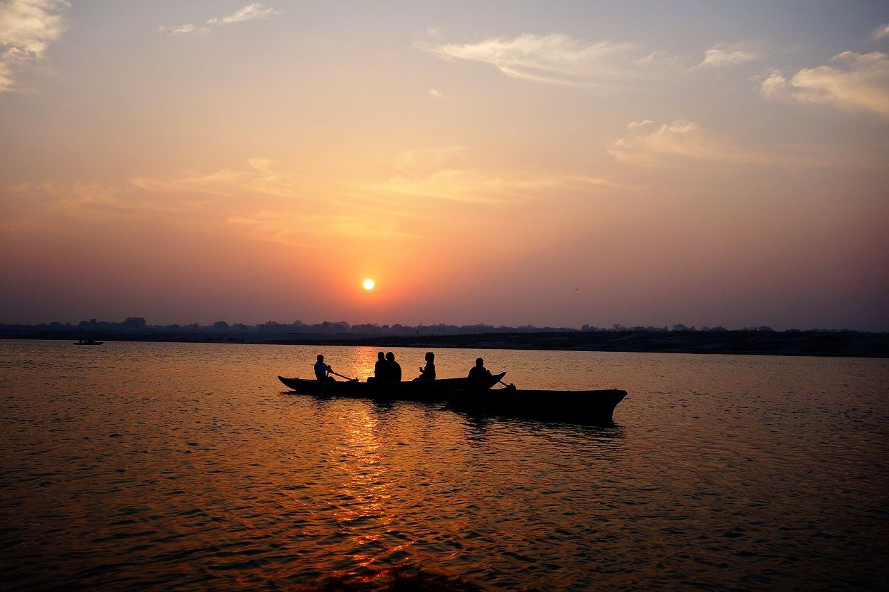 ガンジス川の朝日