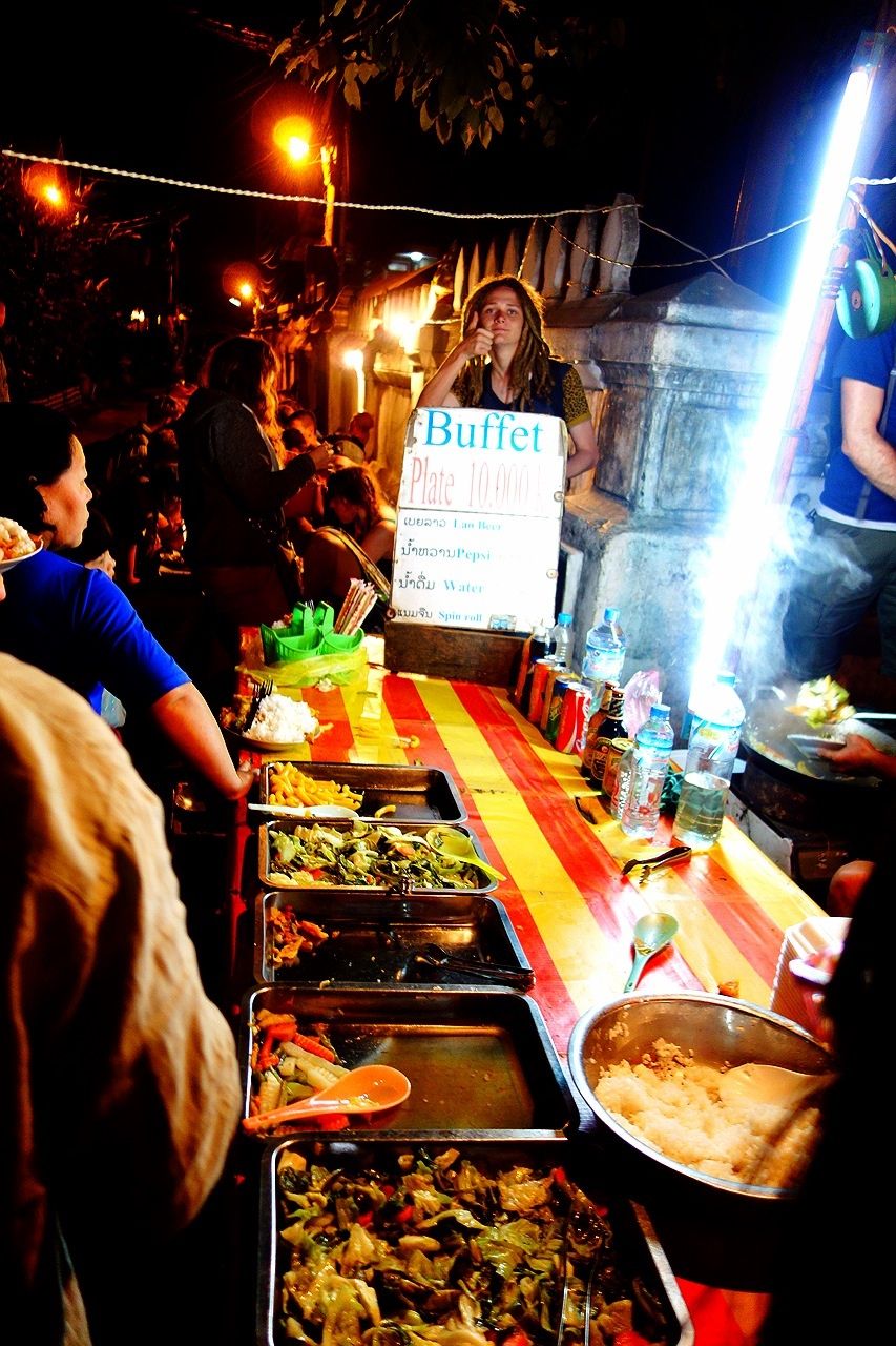 ルアンパバーン屋台食べ放題