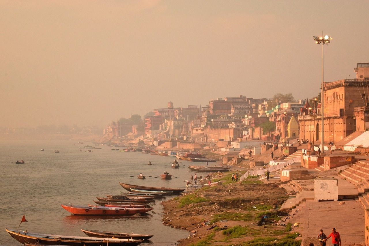 ガンジス川の朝日