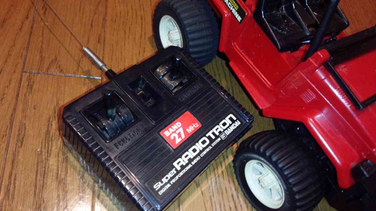スーパーラジオトロン　ザ、ウインチ　トヨタランドクルーザー4WDラジコン 昭和のトイラジ 名車「ザ•ウインチ 4WD トヨタ ランクル」THE