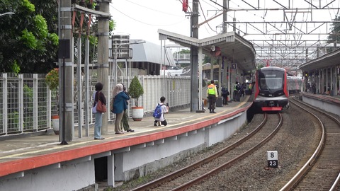 C0239 - frame at 1m59s