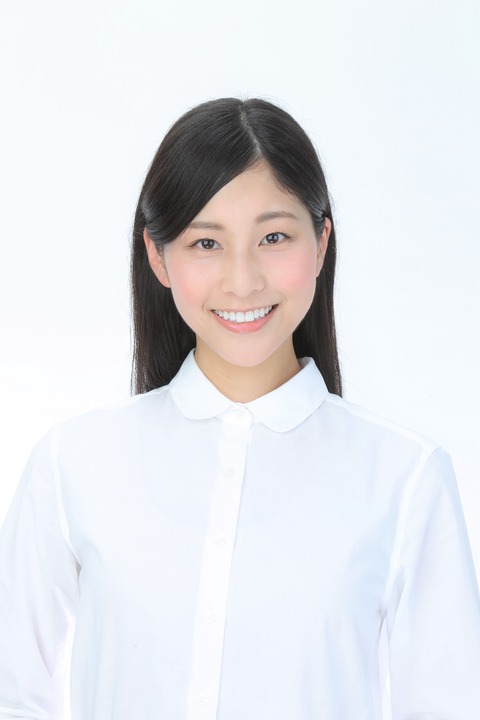 EMI_0213 吉田桃華バストアップ