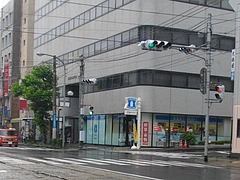 駅前のローソン