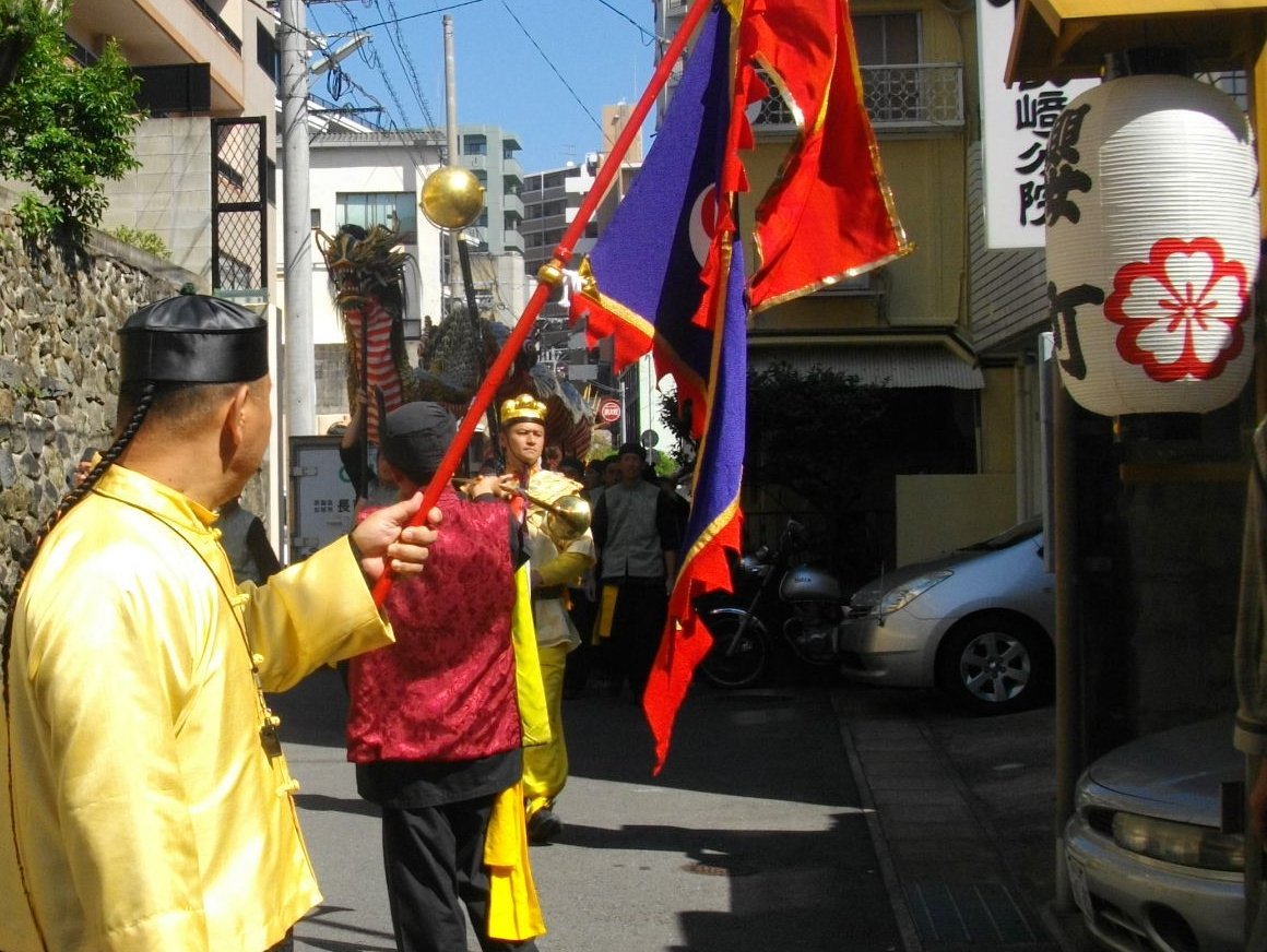 正しい休日の過ごし方:長崎くんち2012・・・庭先回りで龍踊 - livedoor Blog（ブログ）