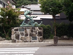 市民会館前広場03