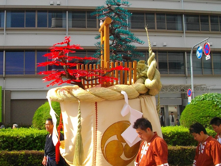 正しい休日の過ごし方:長崎くんち2010・・・お下りで傘鉾パレード - livedoor Blog（ブログ）