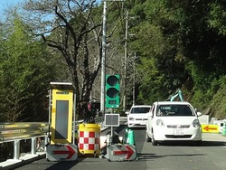 ������01