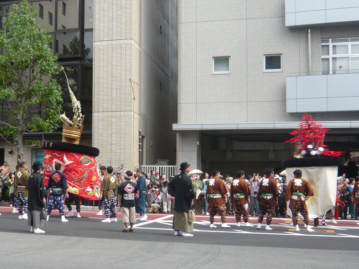 正しい休日の過ごし方:長崎くんち2013・・・お下り（おくだり）で傘鉾パレード - livedoor Blog（ブログ）