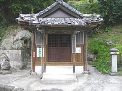 岩這薬師堂01-2
