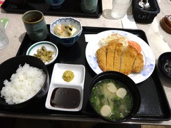 牛右衛門新戸町店02-2