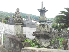本河内07青銅塔01