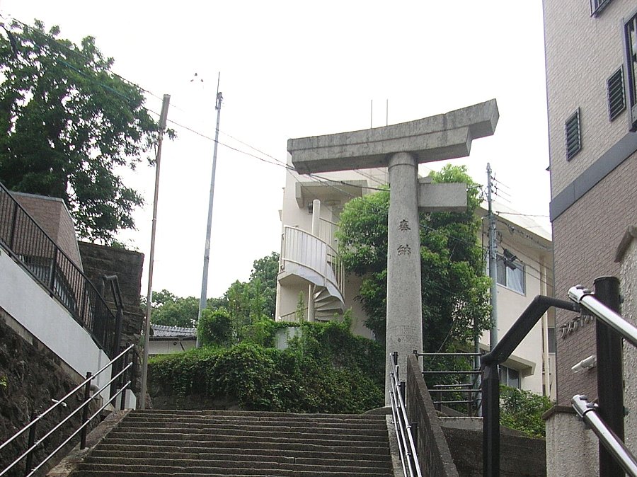 正しい休日の過ごし方 片足鳥居付近をさるきました Livedoor Blog ブログ