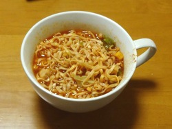 カップラーメン02