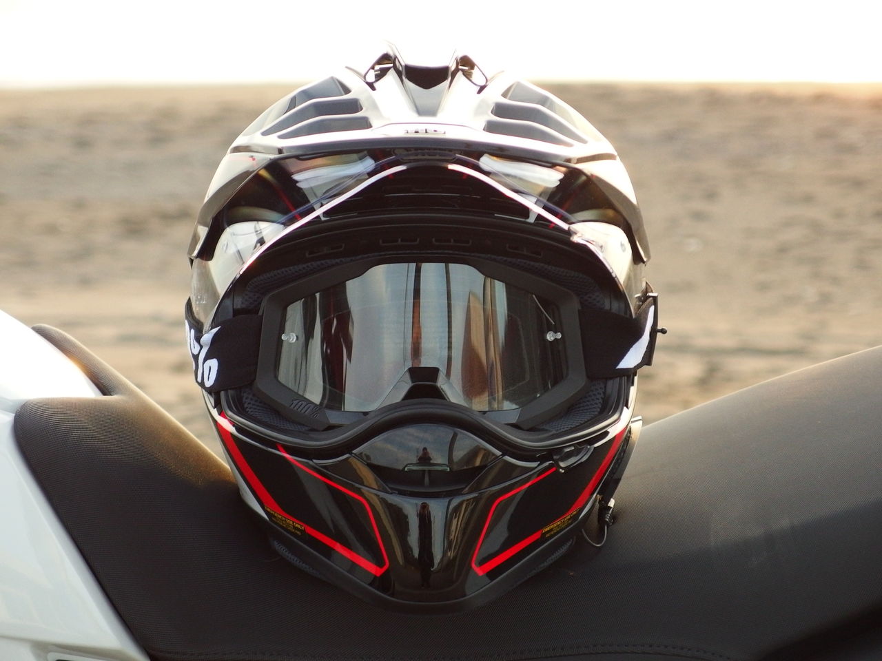 オフロードギア 100％STRATAゴーグル FOX DIRTPAWグローブ : F800GS＋