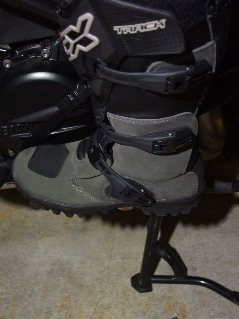 TCX TRACK EVO ブーツの新調 : F800GS＋