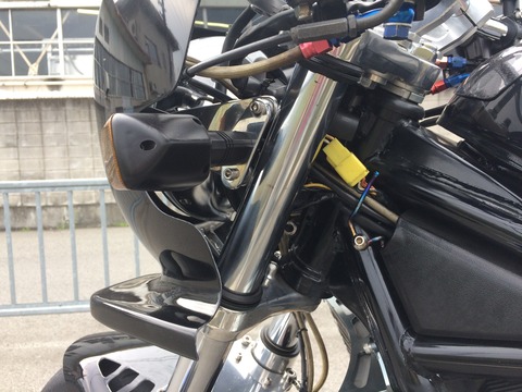 CB1300P(白バイ)のタンクパッドを自作して ...