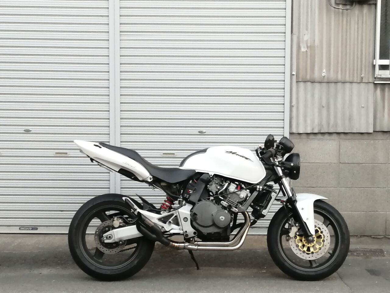 養蜂場。 ホーネット250 ワンオフマフラー vance&hines : ss-muneda