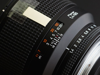 CONTAX N Planar 85mm F1.4 #1 外観、機構などなど : ZEISSレンズとか