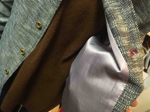 32EAB671-F4FD-428E-9A9E-91360E399732