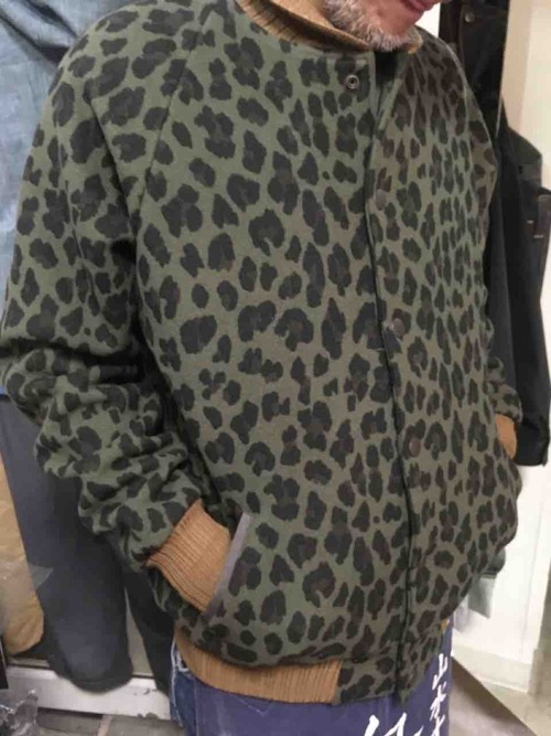 5A71B459-80C0-49B8-B94A-418927EA3A2E